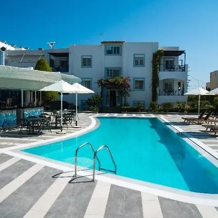 Apartment Idalia Stylish With Hot Tub Gouves